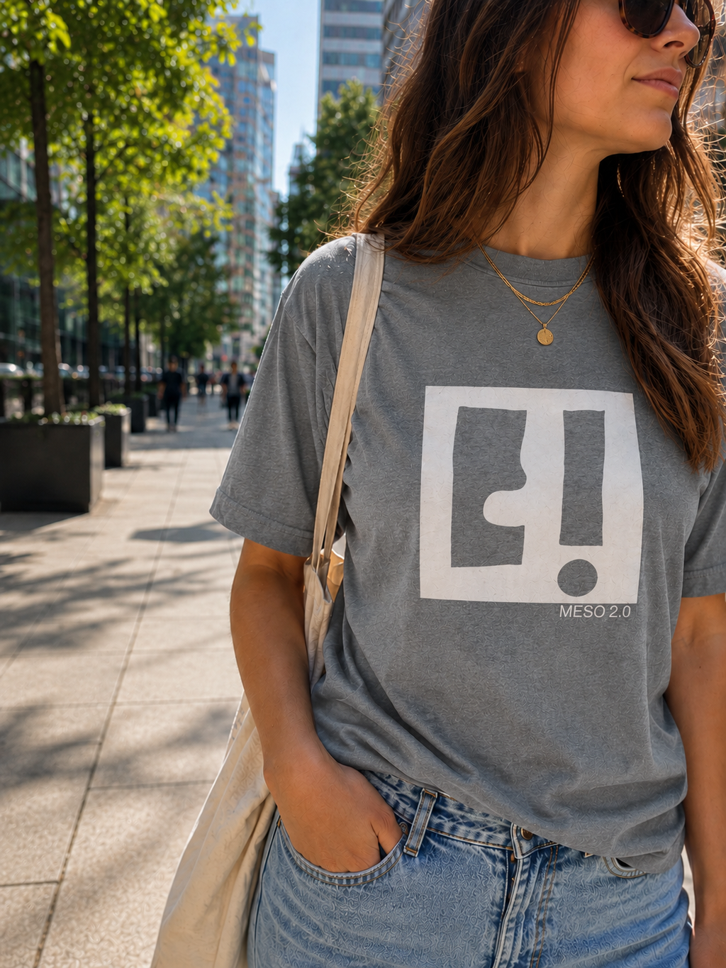 Meso 2.0 T-shirt L-02021 Avec cadre blanc